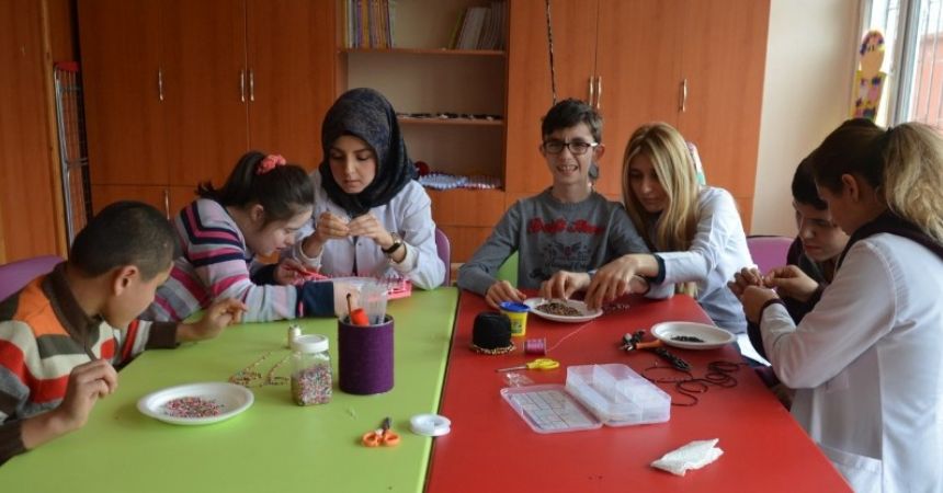 Özel öğrenciler üretime katkıda bulunuyorlar