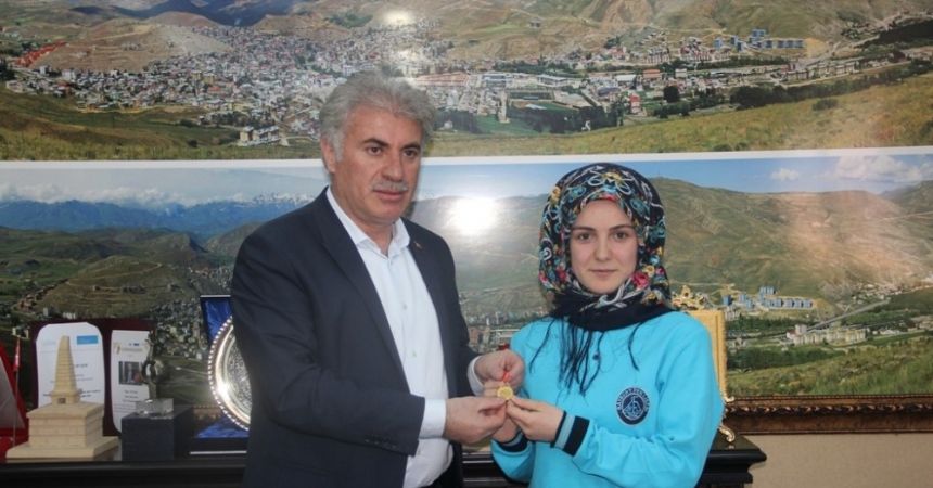 Kompozisyon başarısı altınla ödüllendirildi