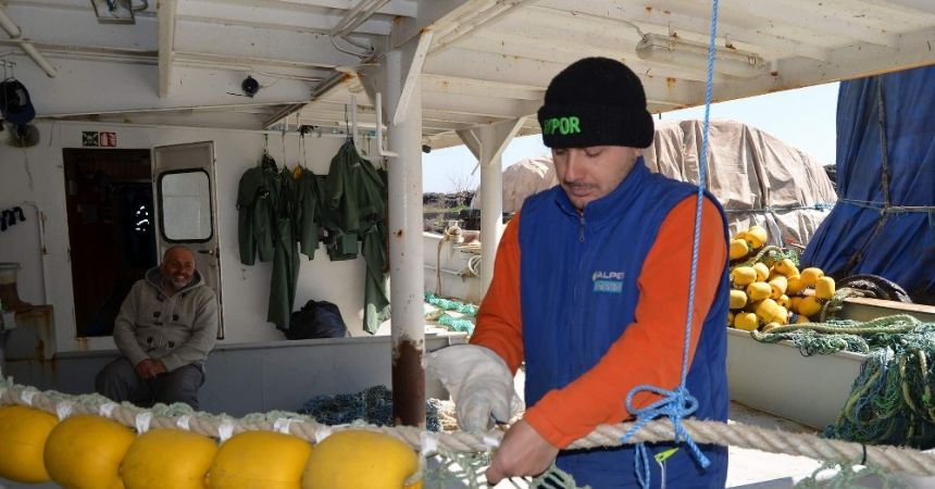 Balıkçılar erken 'paydos' dedi Balıkçılar erken 'paydos' dedi
