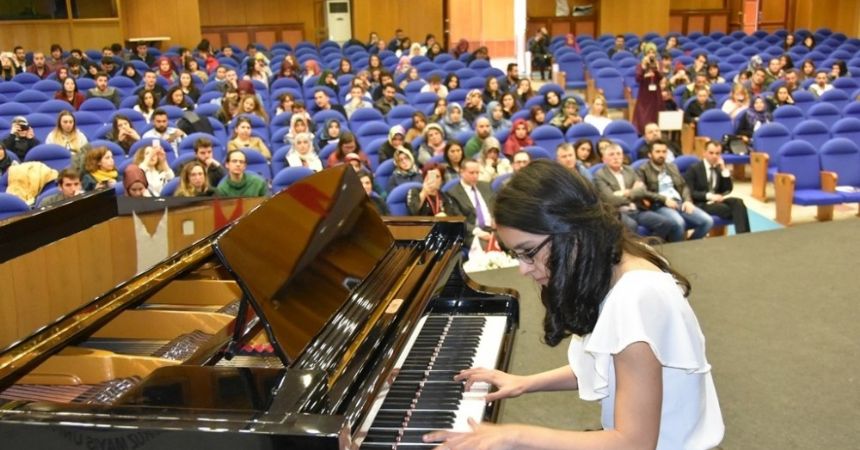 “Engelsiz Müzik” paneli