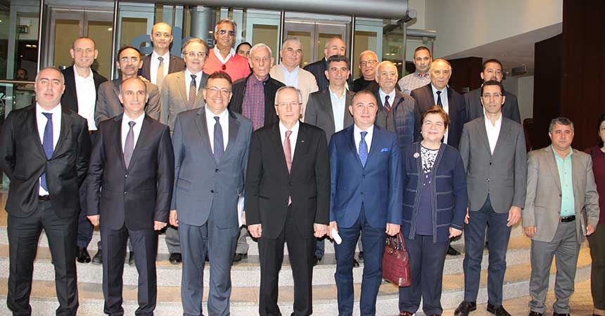 Egeli hububatçılardan ‘Tarım 4.0’ çağrısı Egeli hububatçılardan ‘Tarım 4.0’ çağrısı