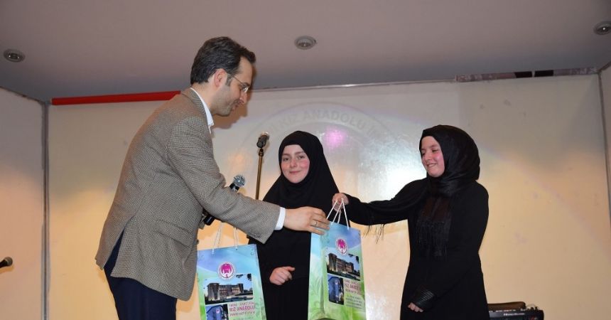 Umre ödüllü Ezber Hadis Yarışması