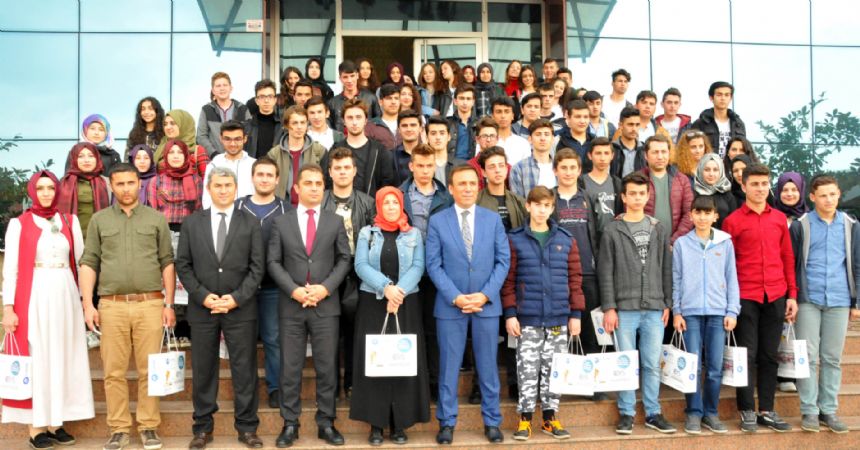 Öğrenciler Canik'te buluştu Öğrenciler Canik'te buluştu