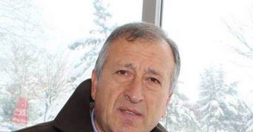 Söz yazarlarına ders gibi eleştiri