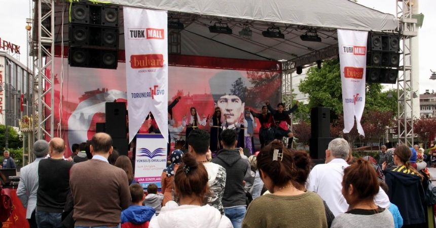 AVM’de 19 Mayıs coşkusu