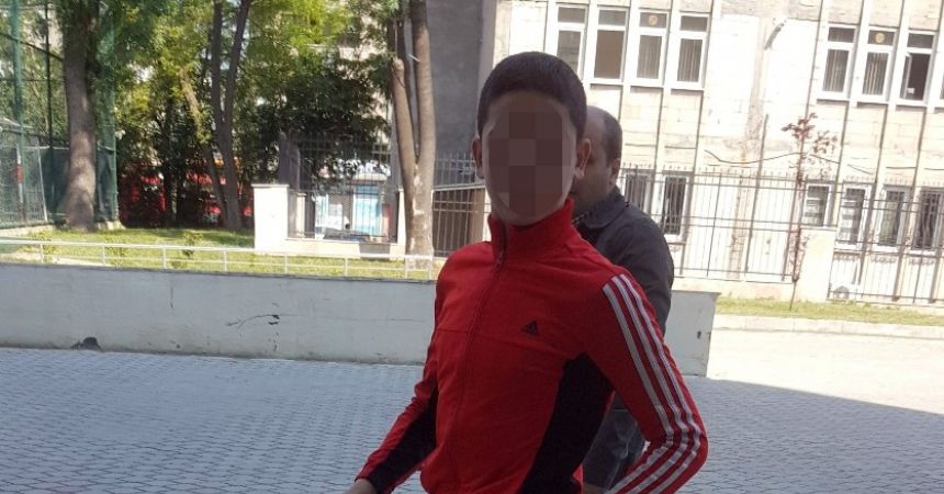 14 yaşında, eve gitmek için otomobil çaldı