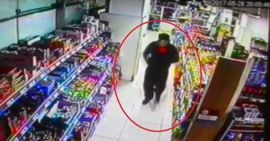 Çalıştığı marketin şubesini soydu