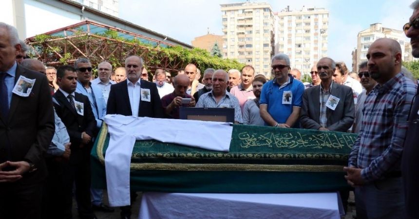 Kanserden ölen doktora son görev Kanserden ölen doktora son görev