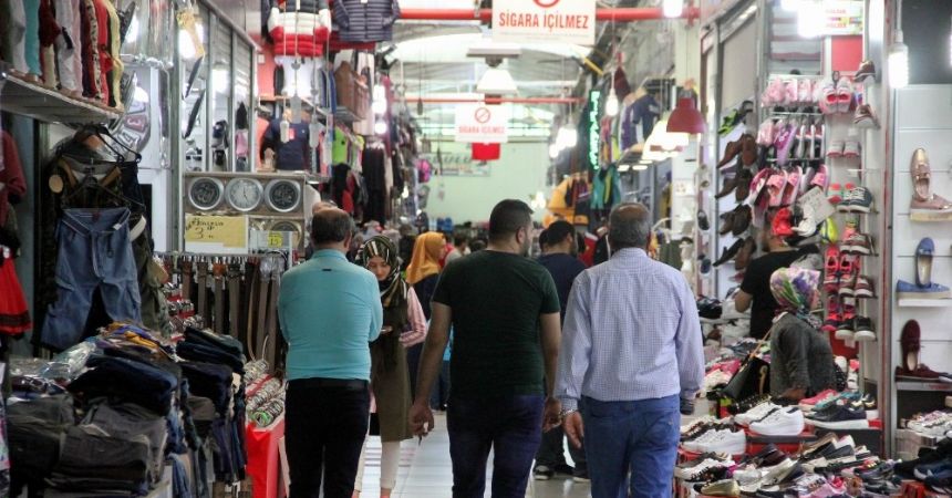 Akyüz’den 'market' eleştirisi Akyüz’den 'market' eleştirisi
