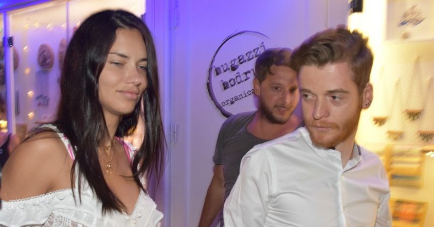 Adriana Lima, Metin Hara’nın elini bırakmadı