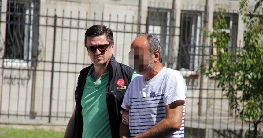 Baba-oğul uyuşturucudan tutuklandı Baba-oğul uyuşturucudan tutuklandı