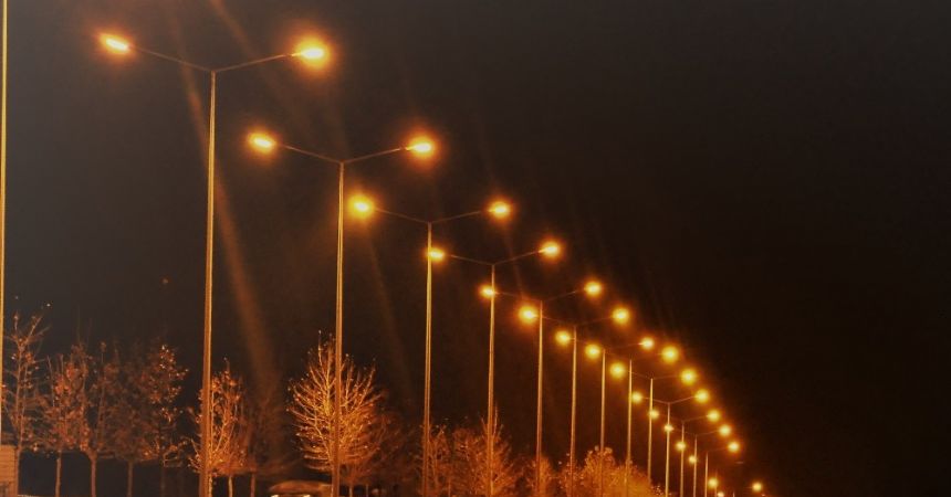 YEDAŞ’tan aydınlatmaya 20 milyon lira YEDAŞ’tan aydınlatmaya 20 milyon lira