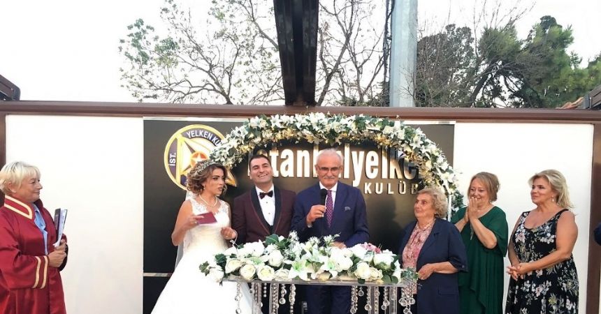 40 yıllık dostunu yalnız bırakmadı