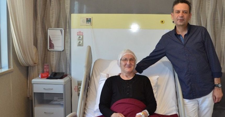 Beynindeki tümör “konuşarak” çıkarıldı Beynindeki tümör “konuşarak” çıkarıldı