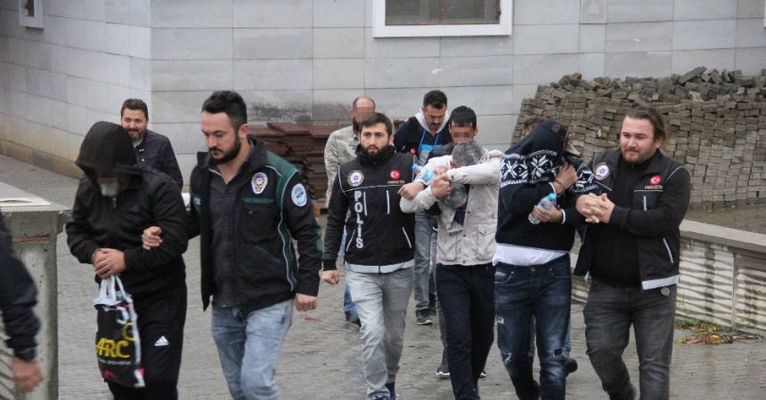 8 Torbacı tutuklandı