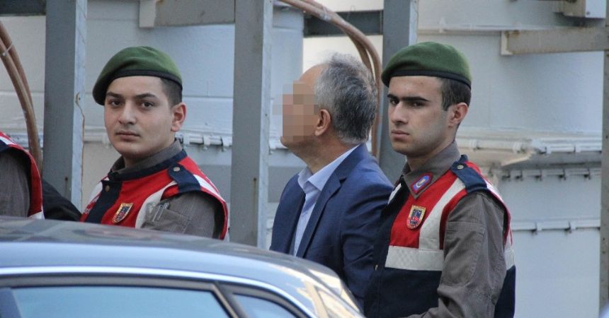 Eski rektöre tahliye çıkmadı Eski rektöre tahliye çıkmadı