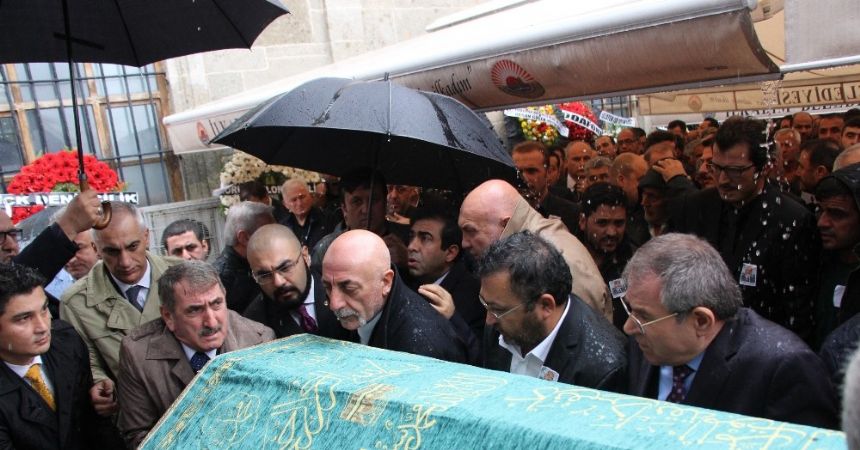 Yıldırım son yolculuğuna uğurlandı Yıldırım son yolculuğuna uğurlandı