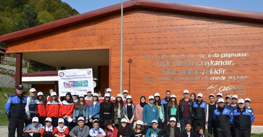 TDP’den liselilere doğa yürüyüşü