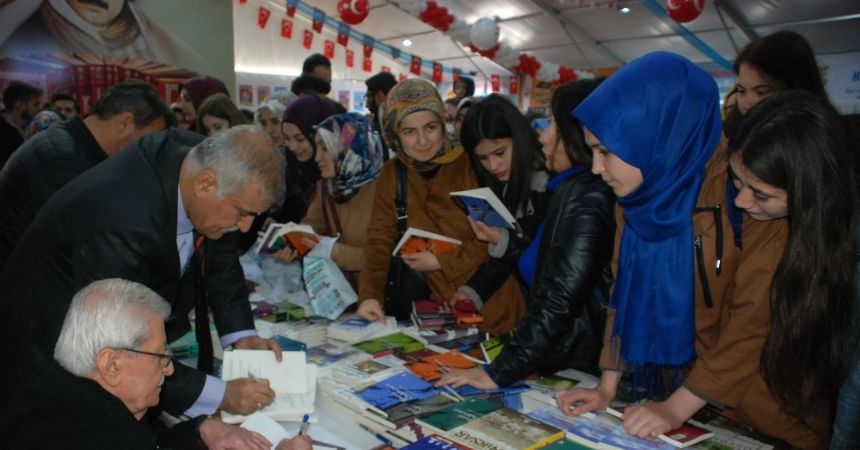 Tokat’ta kitap fuarına yoğun ilgi