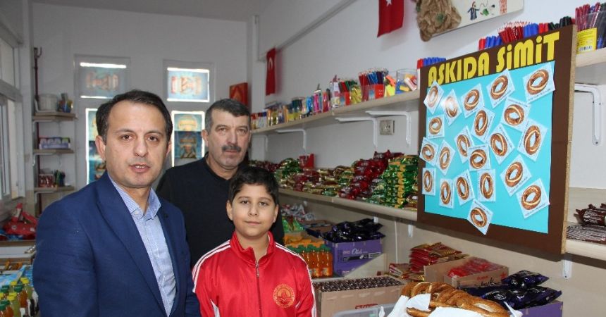 'Askıda Simit' ile yardımlaşıyorlar