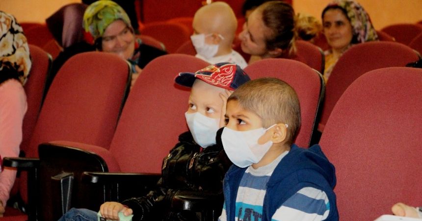Losemili çocuklara tiyatrolu moral