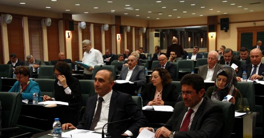 35 madde meclisten geçti