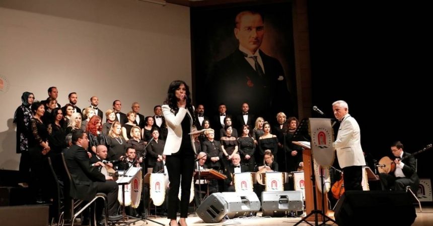 Öğretmenler korosundan konser
