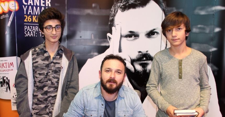 Ünlü yazar Samsunlularla buluştu