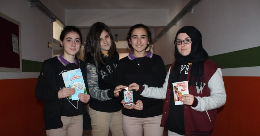 Harçlıkları ile 5 yetimi giydirdiler