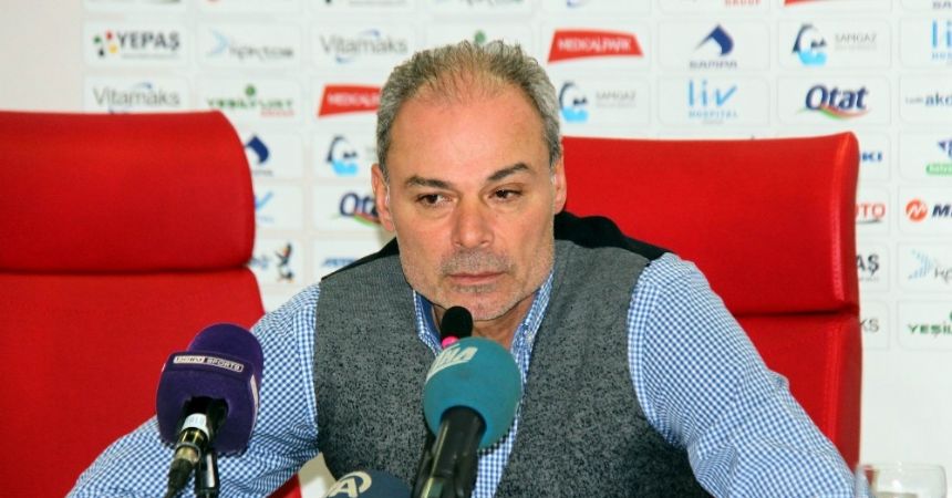 İpekoğlu: Saçma sapan işler yaptık İpekoğlu: Saçma sapan işler yaptık