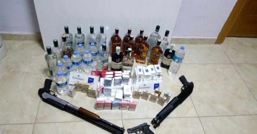 Yakakent’te kaçak içki ve sigara ele geçirildi