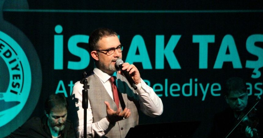 İbrahim Sadri, Mevlana’yı şiirle anlattı