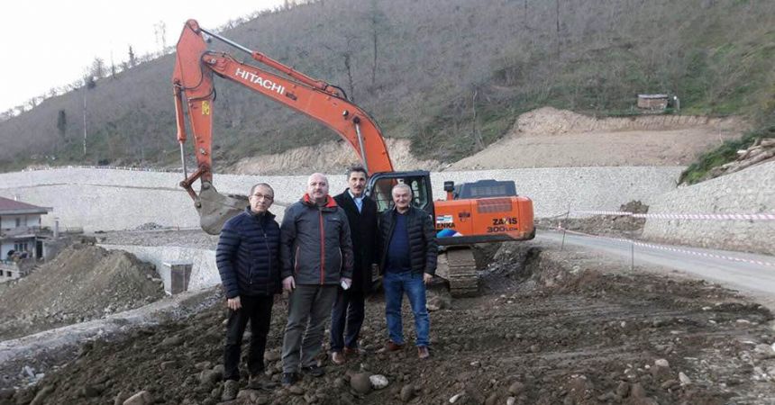Gündoğdu, Kabadüz yol çalışmalarını inceledi Gündoğdu, Kabadüz yol çalışmalarını inceledi