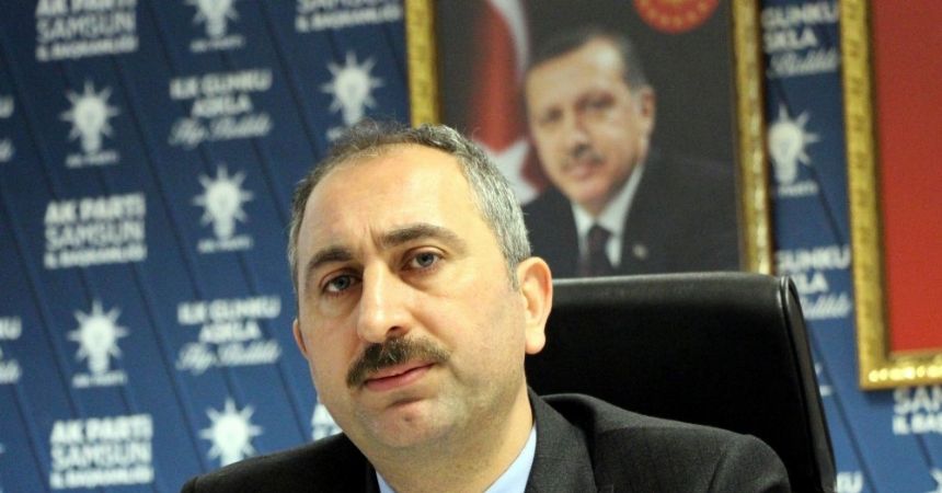 'İbadet edenlerle, ihanet edenleri ayırmak lazım'