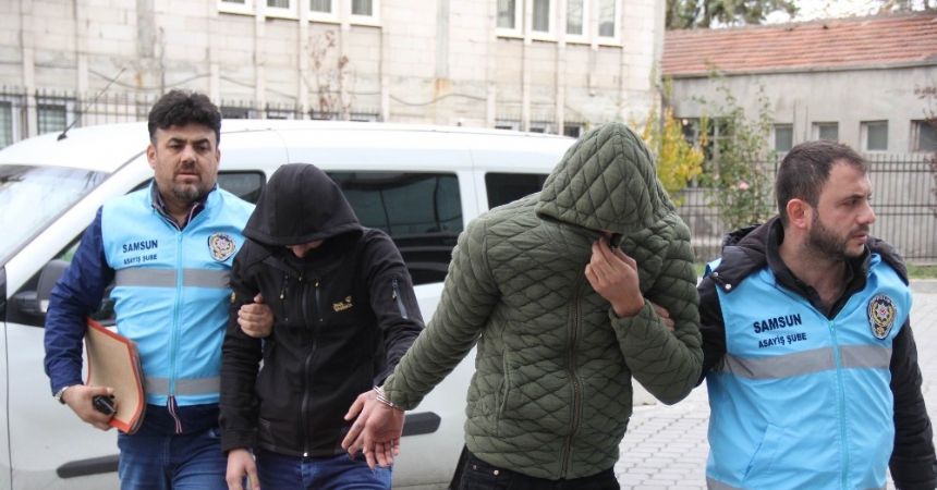 'İstihbarattanız' diyerek paraları gasp ettiler