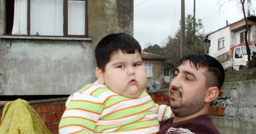 Yağız bebek 41 günde 5 kilo verdi