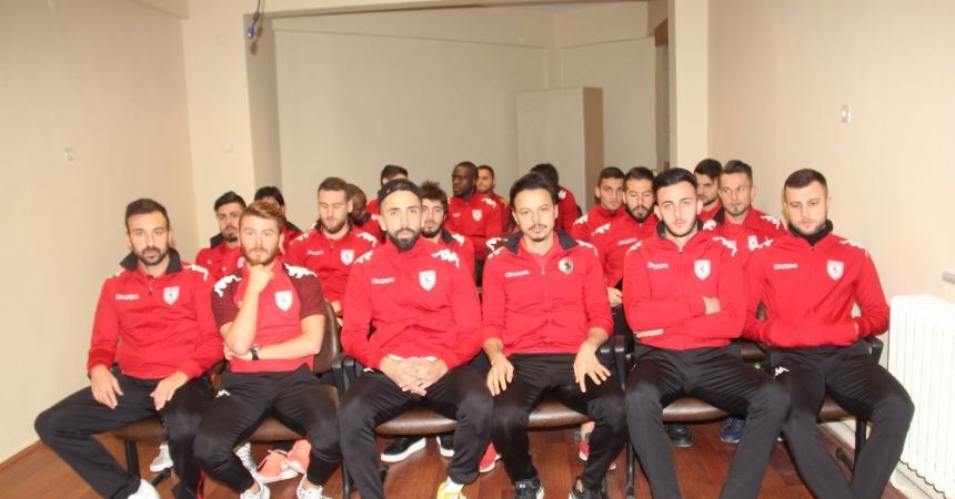 Futbolculardan yönetime tepki