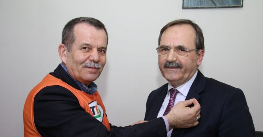 Başkan Şahin TEMA gönüllüsü oldu