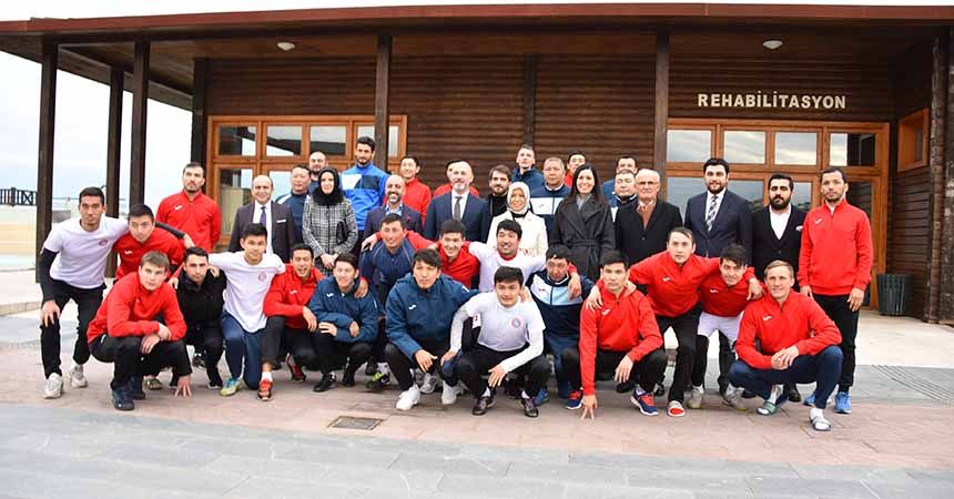 Çalık, Mavi Işıklar’a hayran kaldı