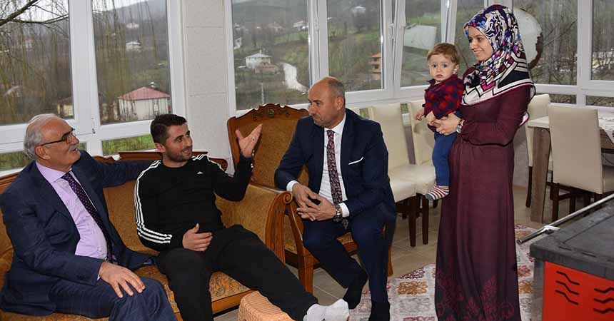 Başkan Yılmaz'dan Afrin gazisine ziyaret