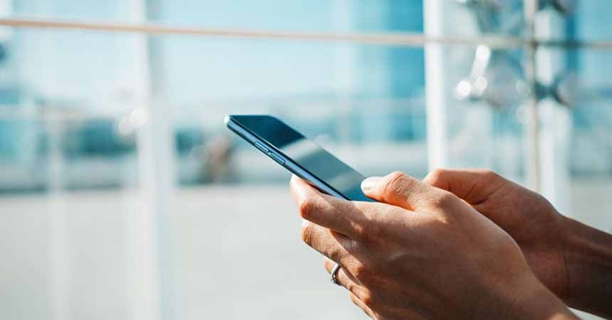 Cep telefonuna 2 havalimanı parası ödedik Cep telefonuna 2 havalimanı parası ödedik