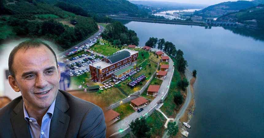Galip Öztürk'ten şehitlere vefa