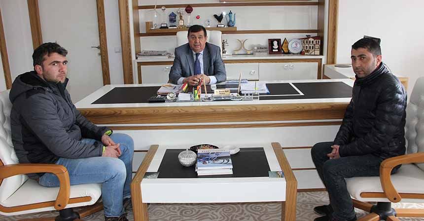 Şehit ağabeyinden Başkan İkiz'e ziyaret
