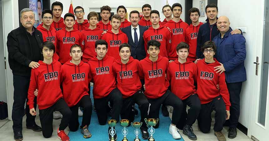 Sporun her alanında Tok var