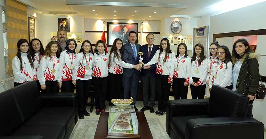 Şampiyonlar yine İlkadım'dan çıktı