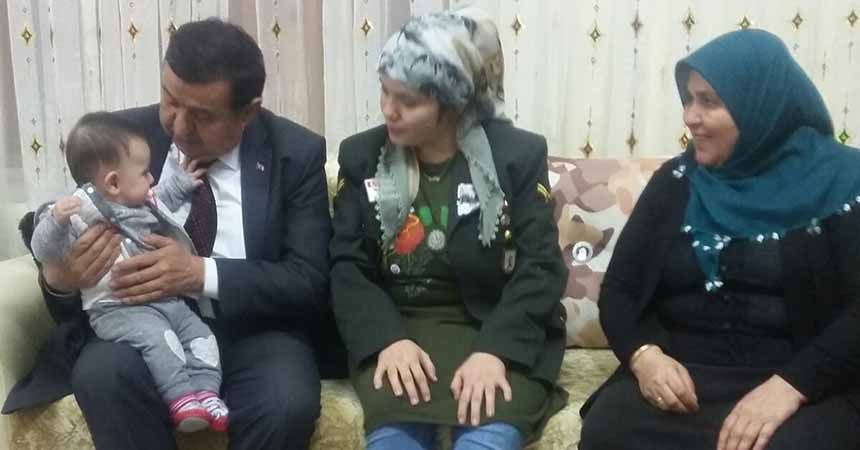 Başkan İkiz’den şehit eşine ziyaret