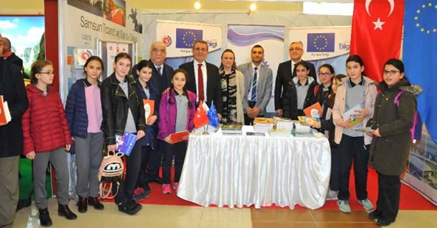 TSO AB Bilgi Merkezi standına büyük ilgi TSO AB Bilgi Merkezi standına büyük ilgi