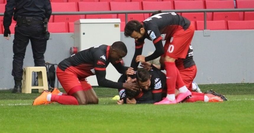 SAMSUN BÖYLE GÜZEL: 2-0