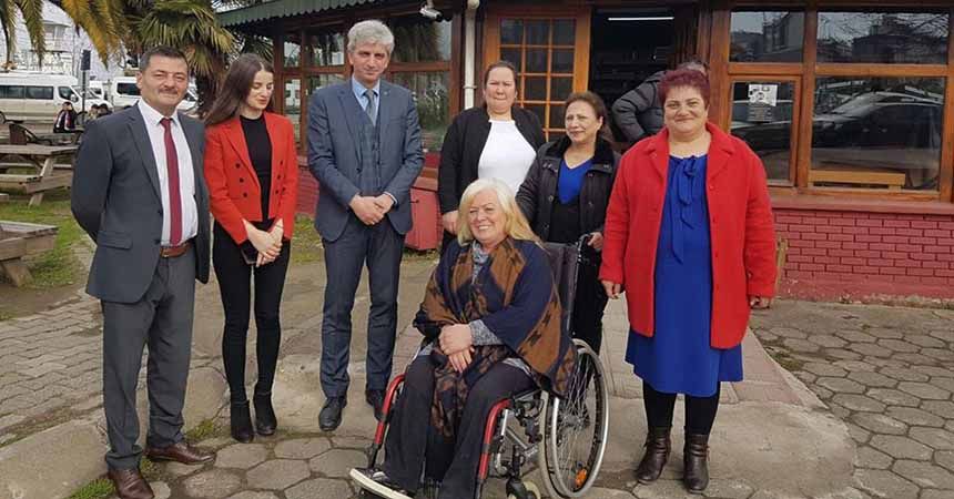 MHP İlkadım'dan 'mavi kapak' desteği