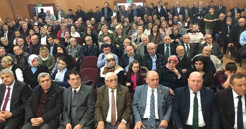 Efsane Başkan bayrağı devretti